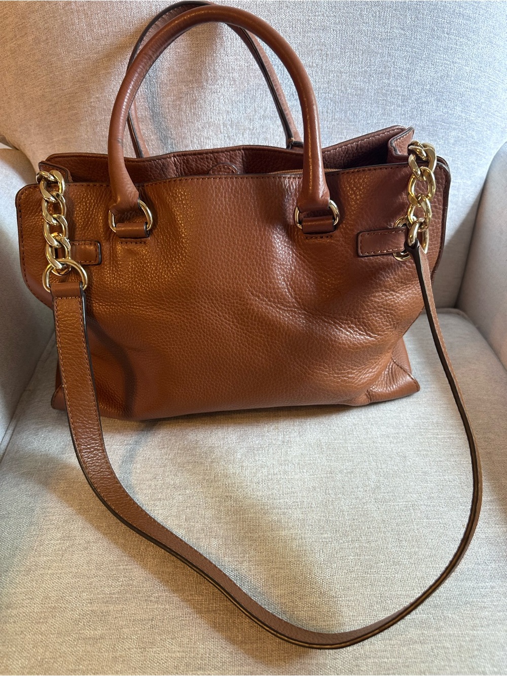 Michael Kors Hamilton Leather Tote Bag - Picture 4 of 9